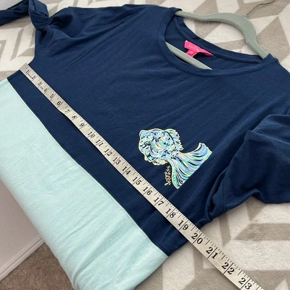 Lilly Pulitzer Fish Finn Tee Shirt XX Lilly size Medium - Picture 9 of 10